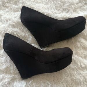 Elegant Black Wedge Heels